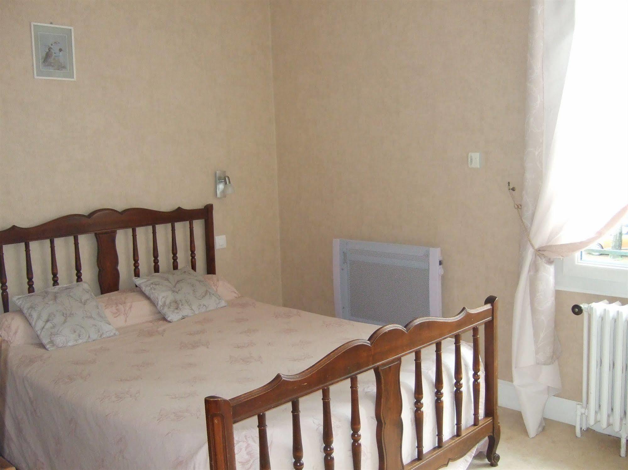 Hotel Domaine De L'Orisse Varennes-sur-Allier Zewnętrze zdjęcie